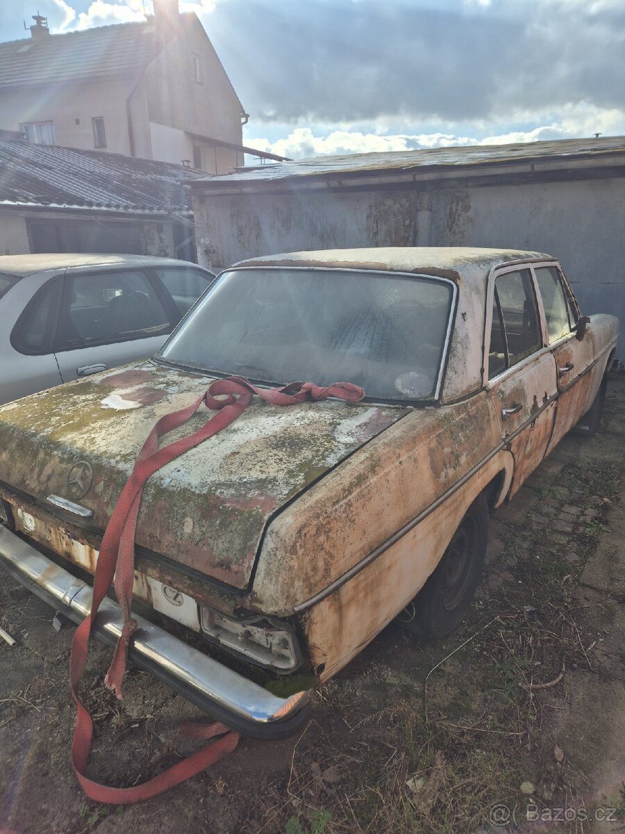 W115 220D Soubor dílů - 8