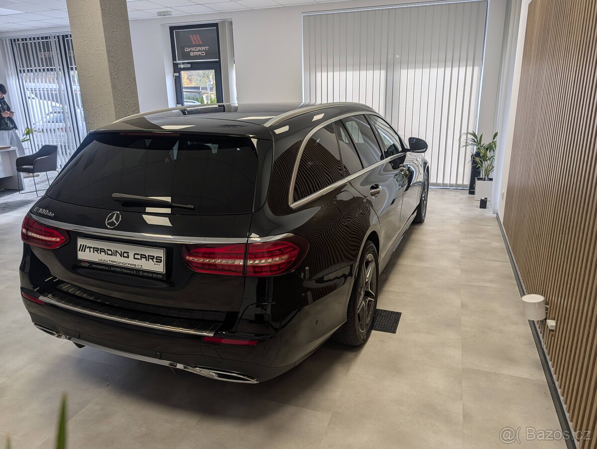 Mercedes-Benz Třídy E 2,0 E300 DE EQ POWER 225 KW AM - 8
