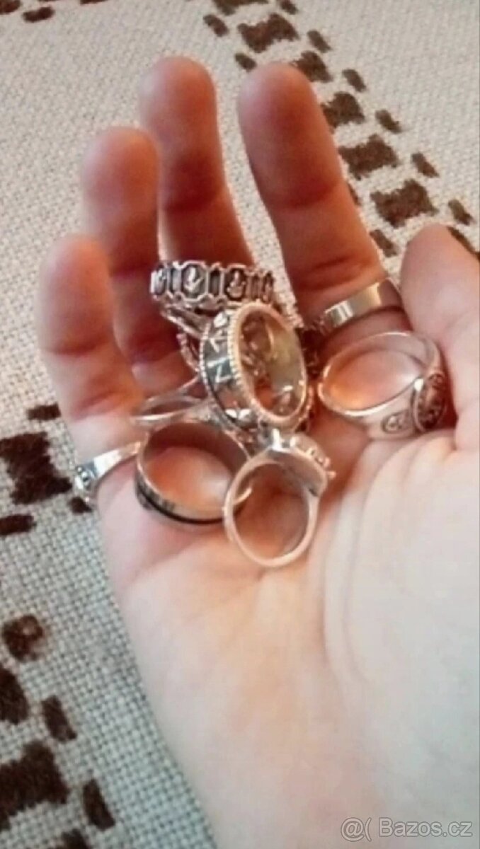 Nová sada souprava bižuterní 8 ks prstynku perletove - 8