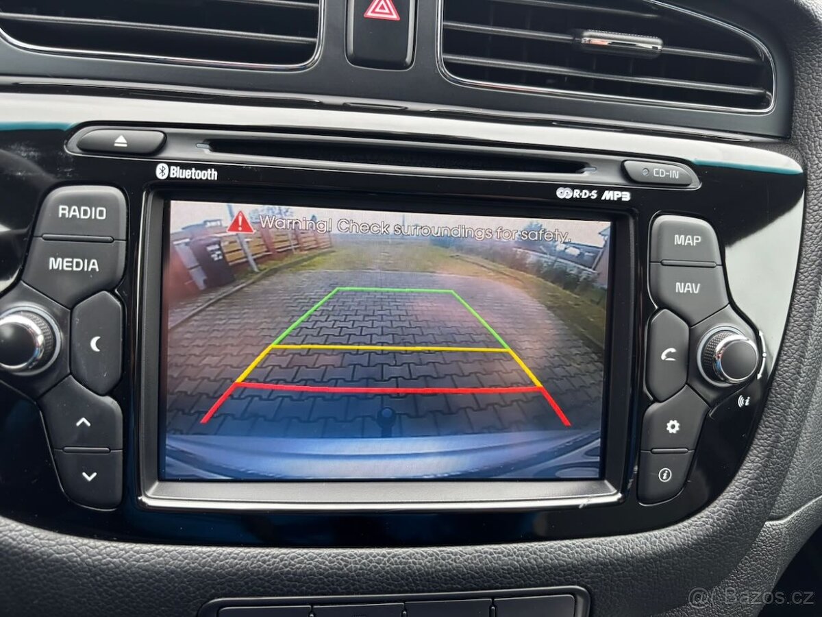 Kia Cee´d, 1.6l/99 kW, Tažné, Plná výbava - 8