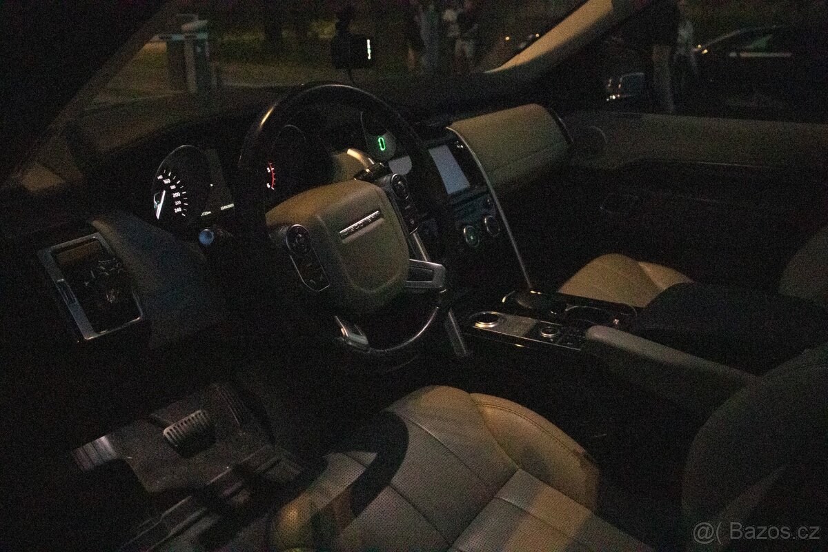 Land Rover Discovery 5 hse luxury 300hp - 8