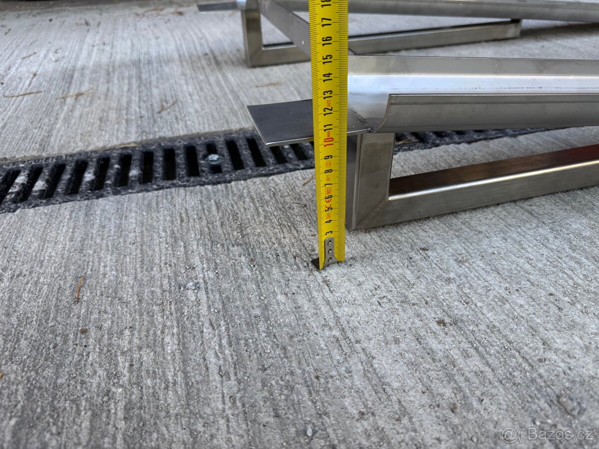 Nerezový nájezd - 8