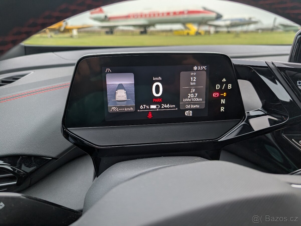 VW ID.4 GTX, 4x4, 10/2022, Matrix full výbava - 8