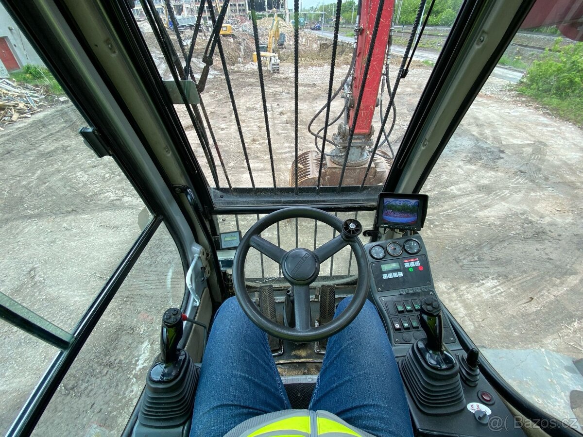 Liebherr A316 Litronic – rok výroby 2011 - 8