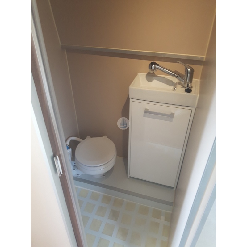 Hliníková loď s kajutou - 8