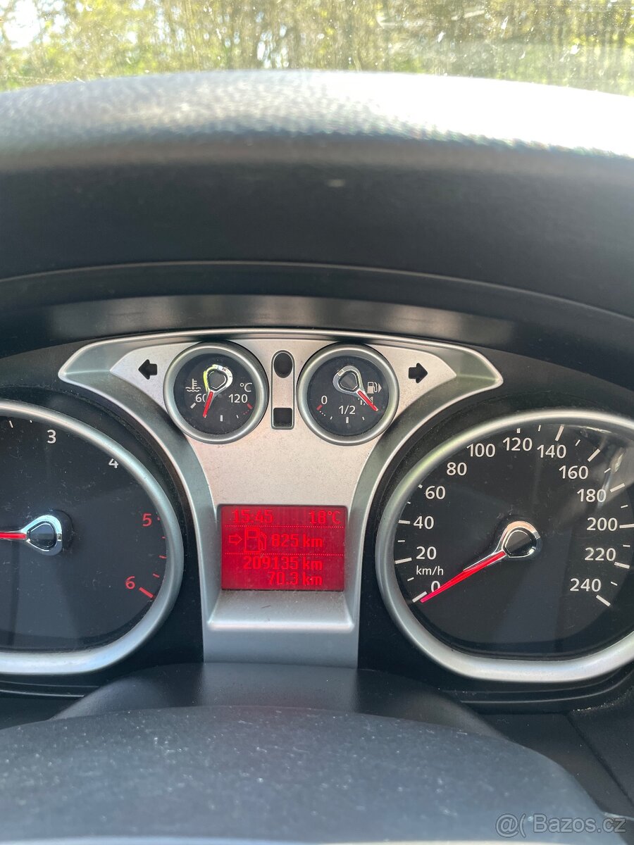 Ford focus 1.6 tdci - 8