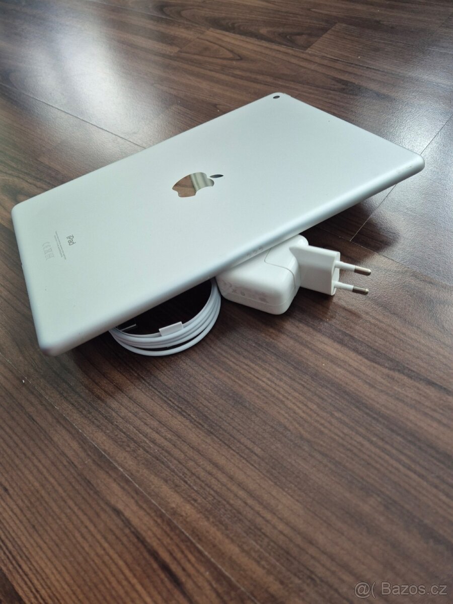 Apple iPad 7. generace 32gb - 8