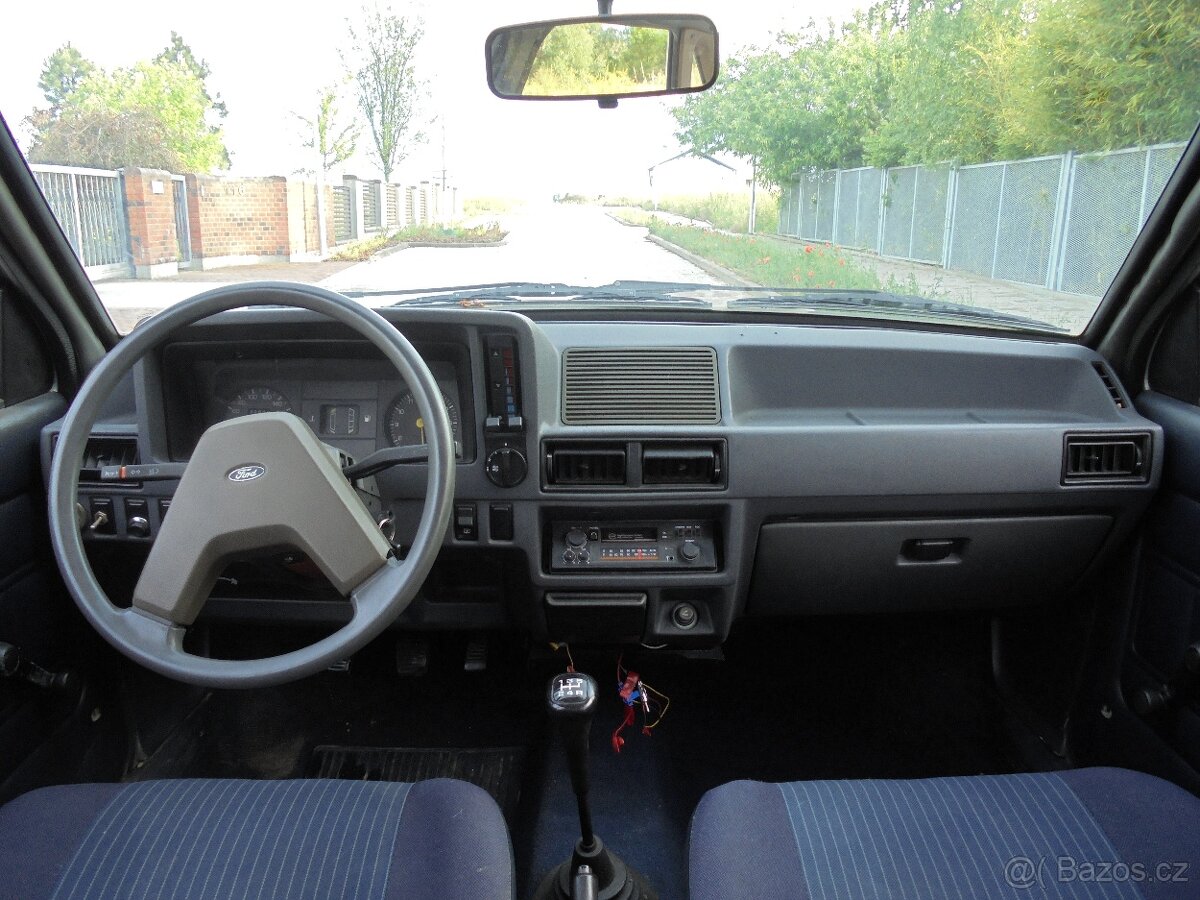 FORD ESCORT 1.1i - EKO DAŇ ZAPLACENA - 8