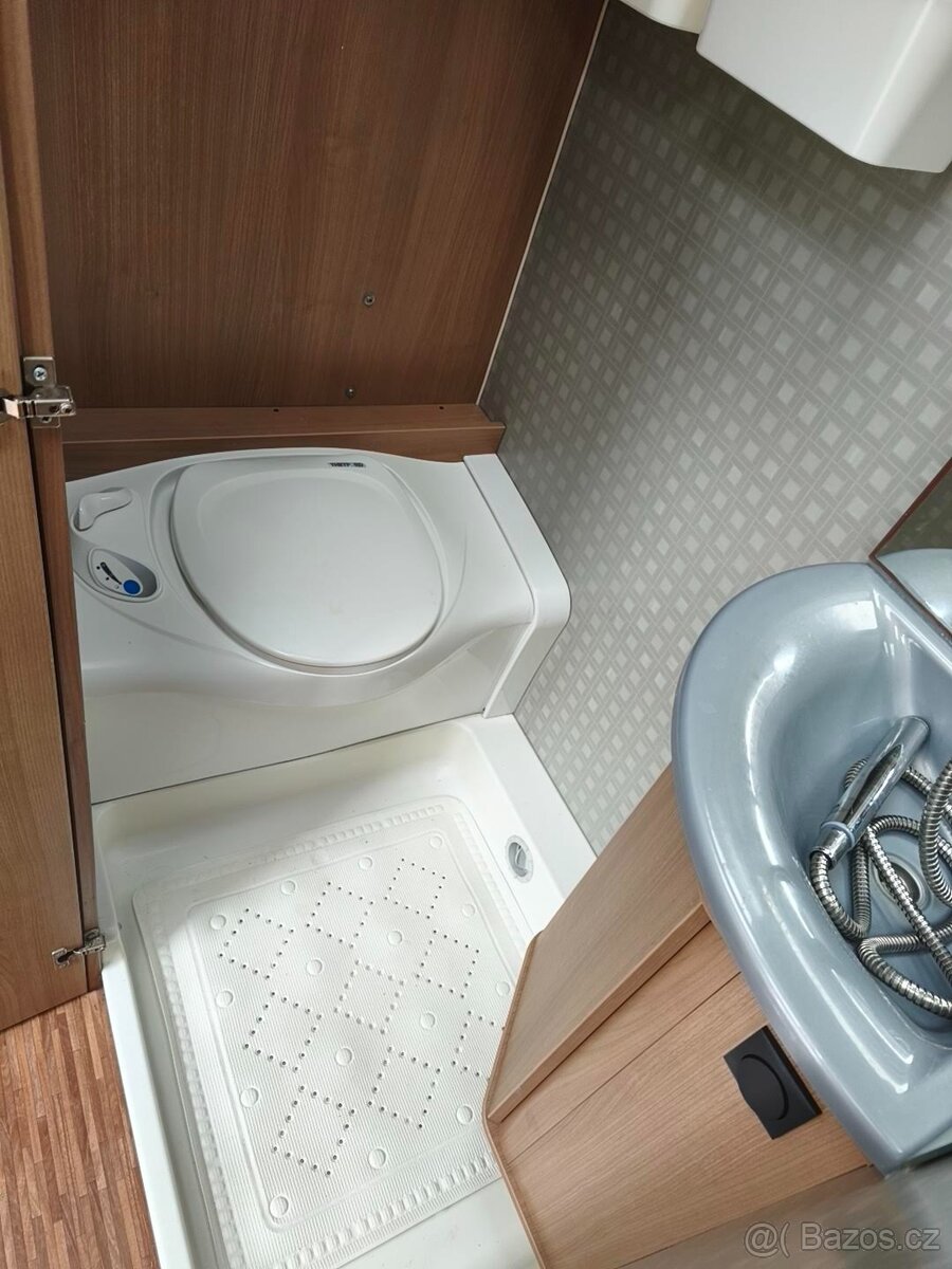 Bürstner Averso 420TS, markýza, solár, mover, 120km - 8