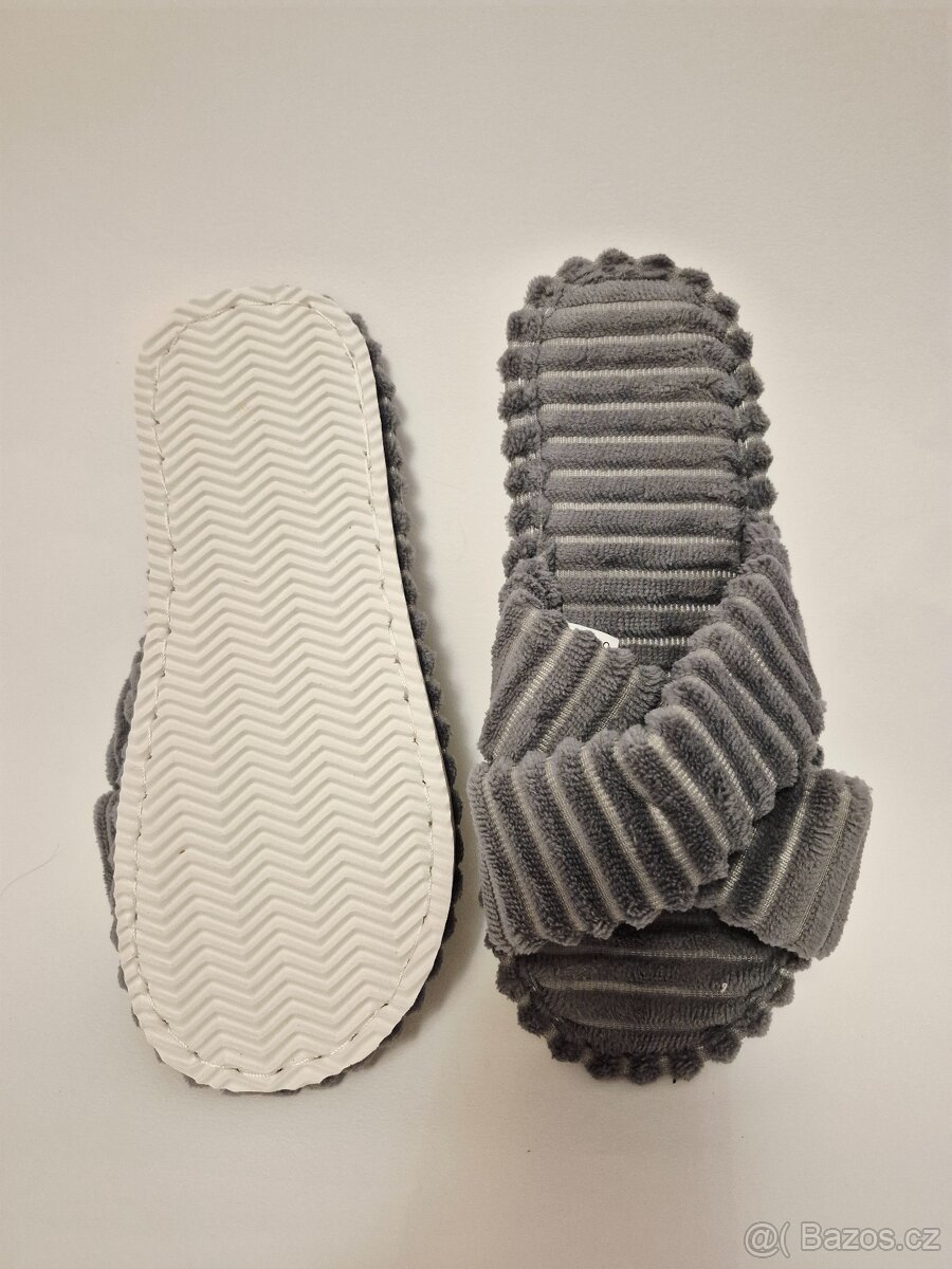 Nové dámské pantofle, velikost 38-39 - 8