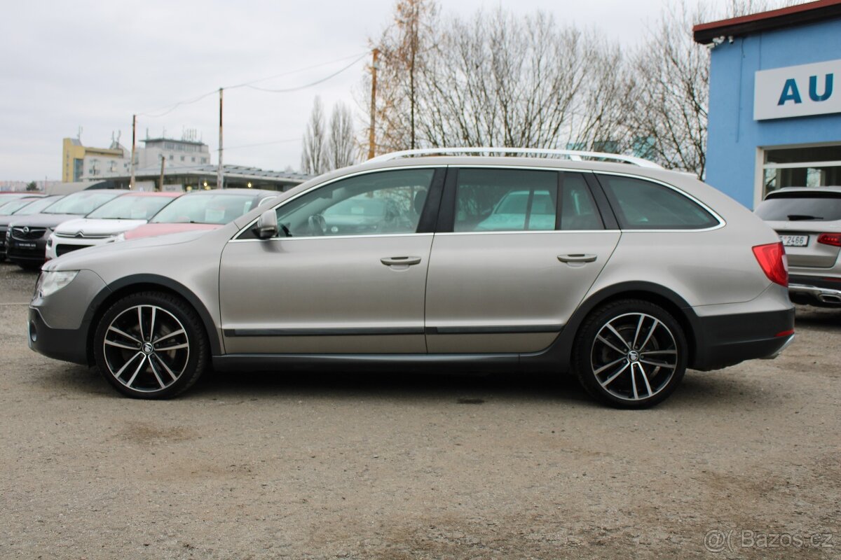 Škoda Superb 2,0 TDI SCOUT,4X4,AT,ELEGANCE,2012 - 8