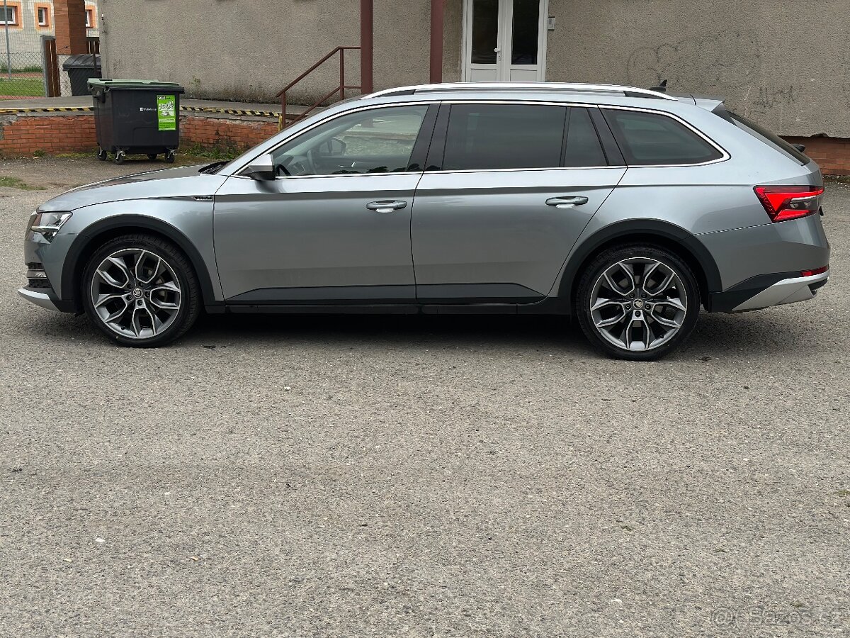 Superb Scout 3 Combi 2.0 TDI 140kw 4x4 DSG - 8