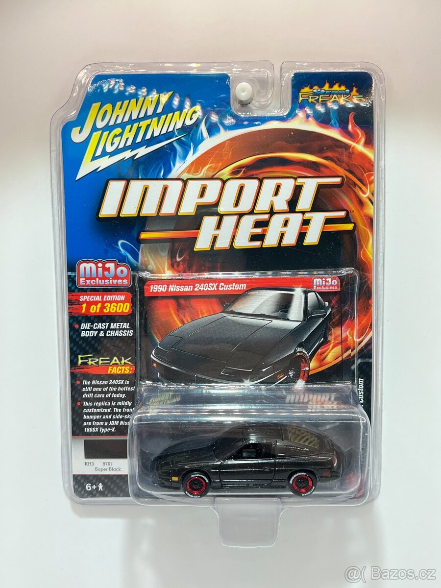 Modely 1:64 Johnny Lightning - 8