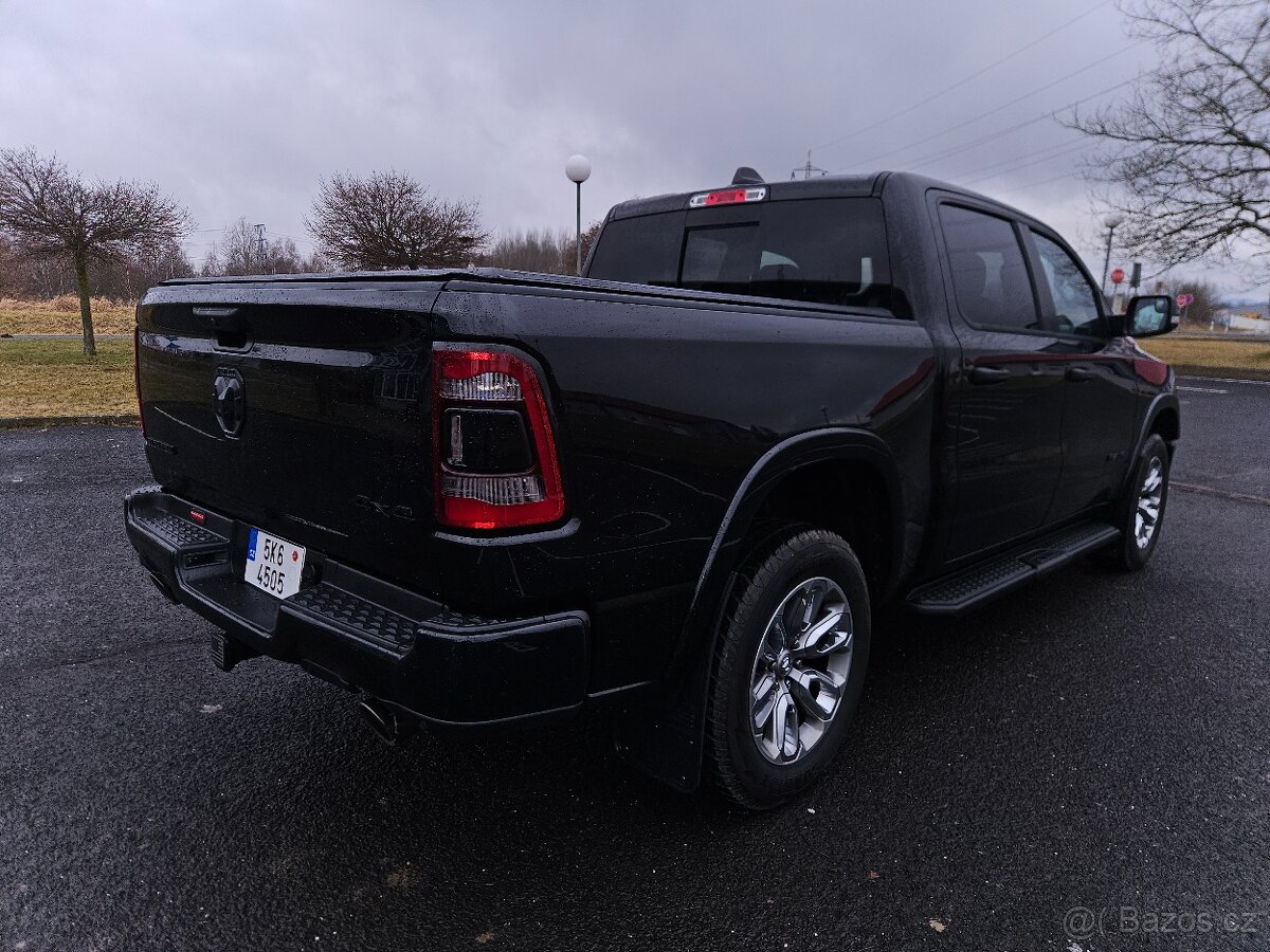 Dodge RAM 1500 5.7V8 Crew Cab r.v.2022 - 8