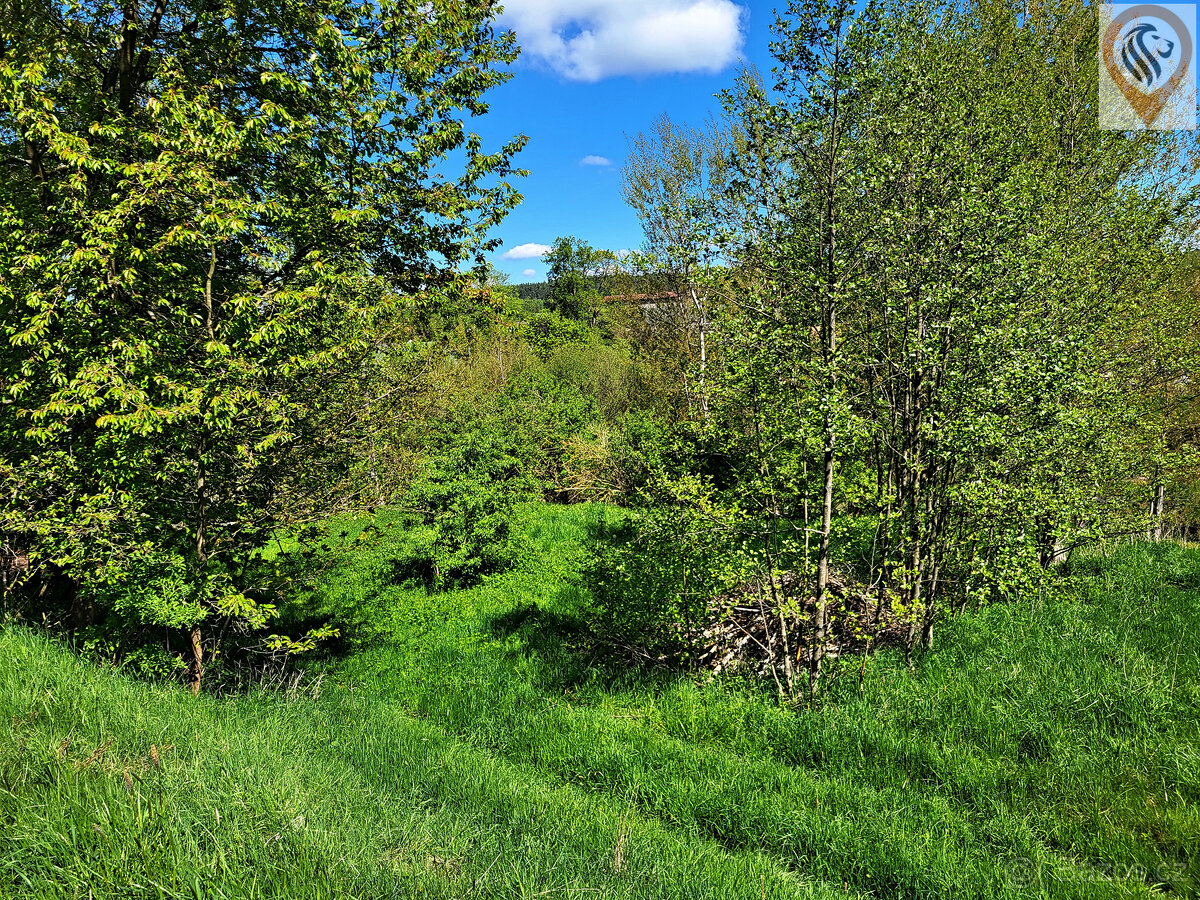 Prodej pozemku 337 m2 s možností výstavby ve Starém Rokytník - 8