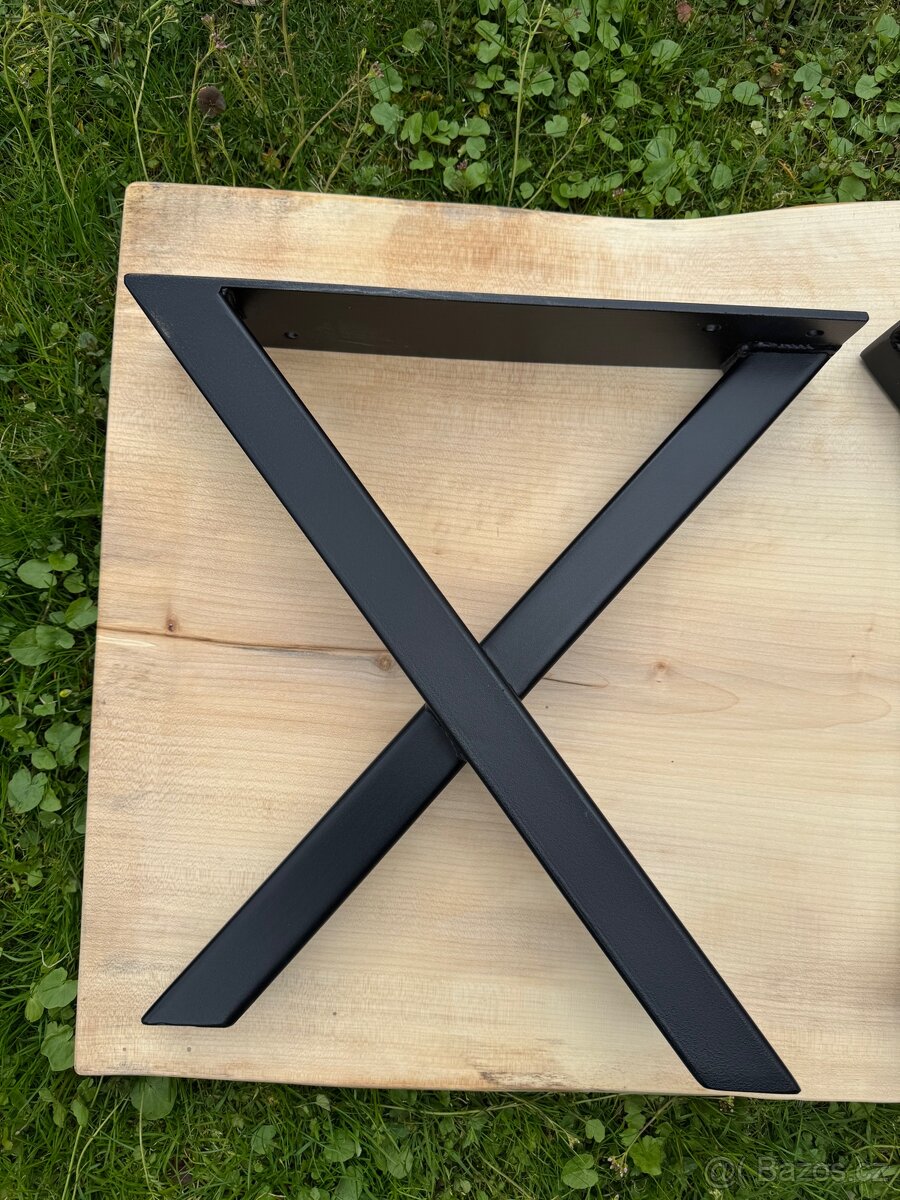 Konferenční stolek - 8