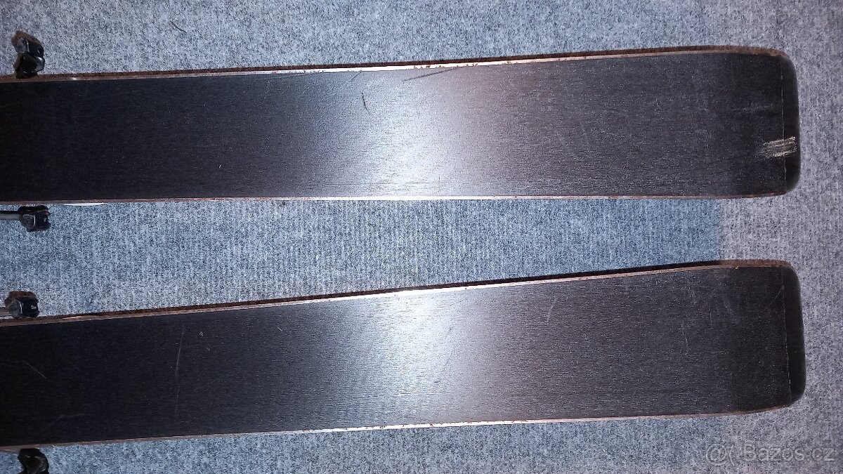 Dámské lyže Volkl Chica 140 cm - 8