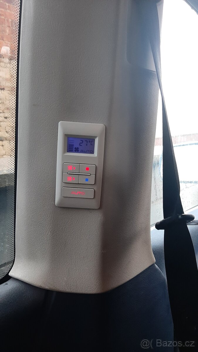 T 4 Caravelle 9 míst 2. majitel servis.kniha long - 8