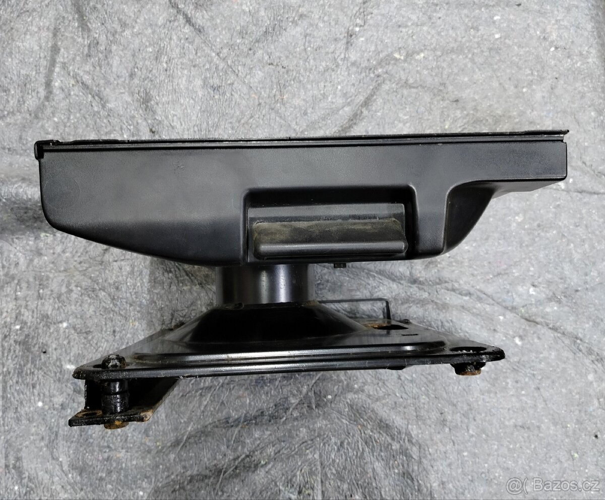 Originální otočná konzole sedačky VW T4 - 8
