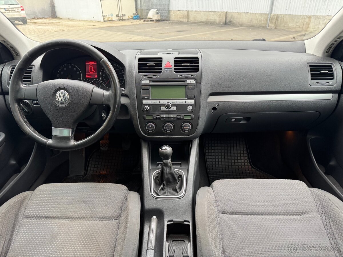 Volkwagen Golf Panorama - 8
