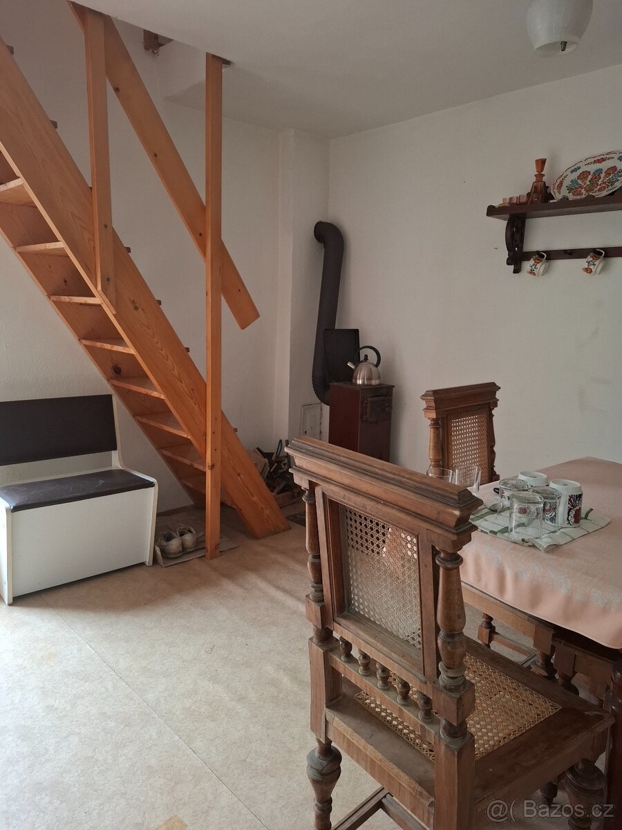 Rekreační chata v Držovicích, 35m2, pozemek 333 m2 - 8