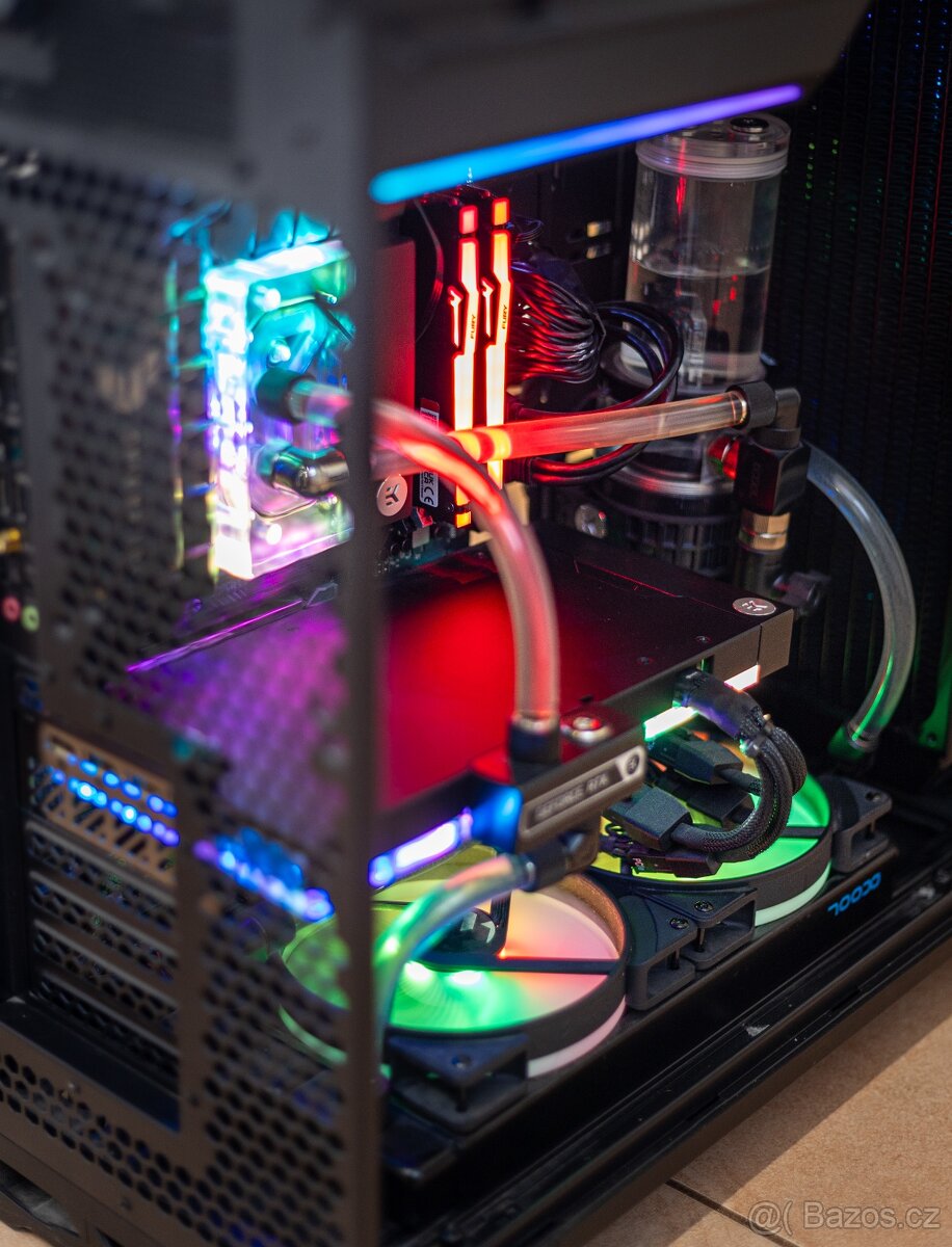 Prémiový herní PC s vodním chlazením - 8