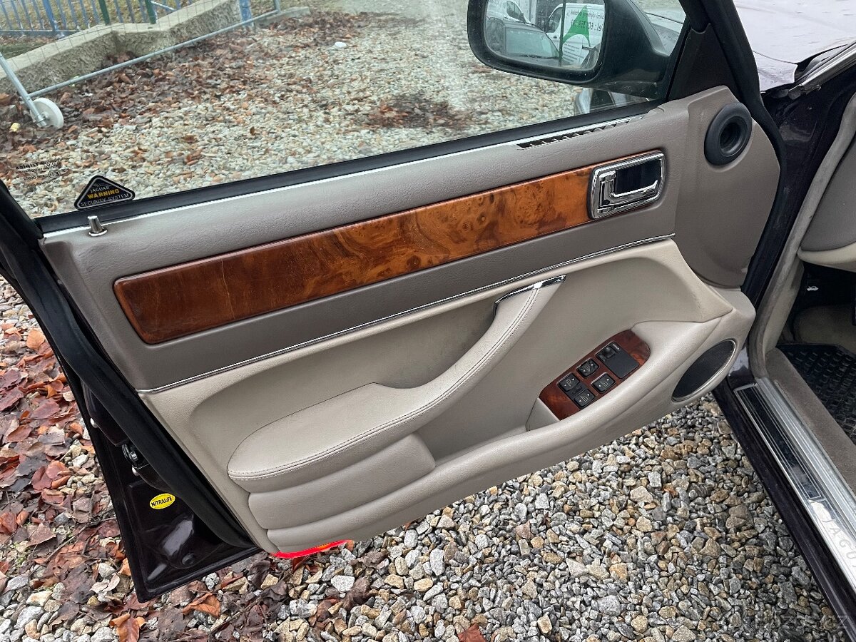 Jaguar XJ300 3,2 1995 - 8