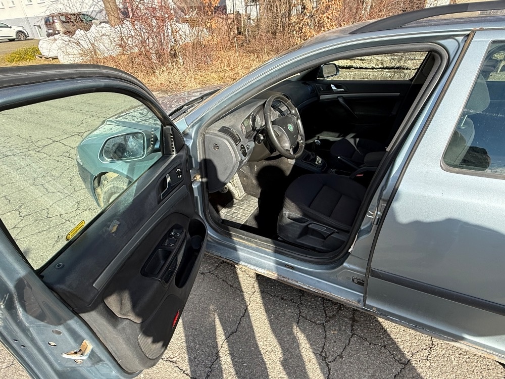 Škoda octavie II - 8