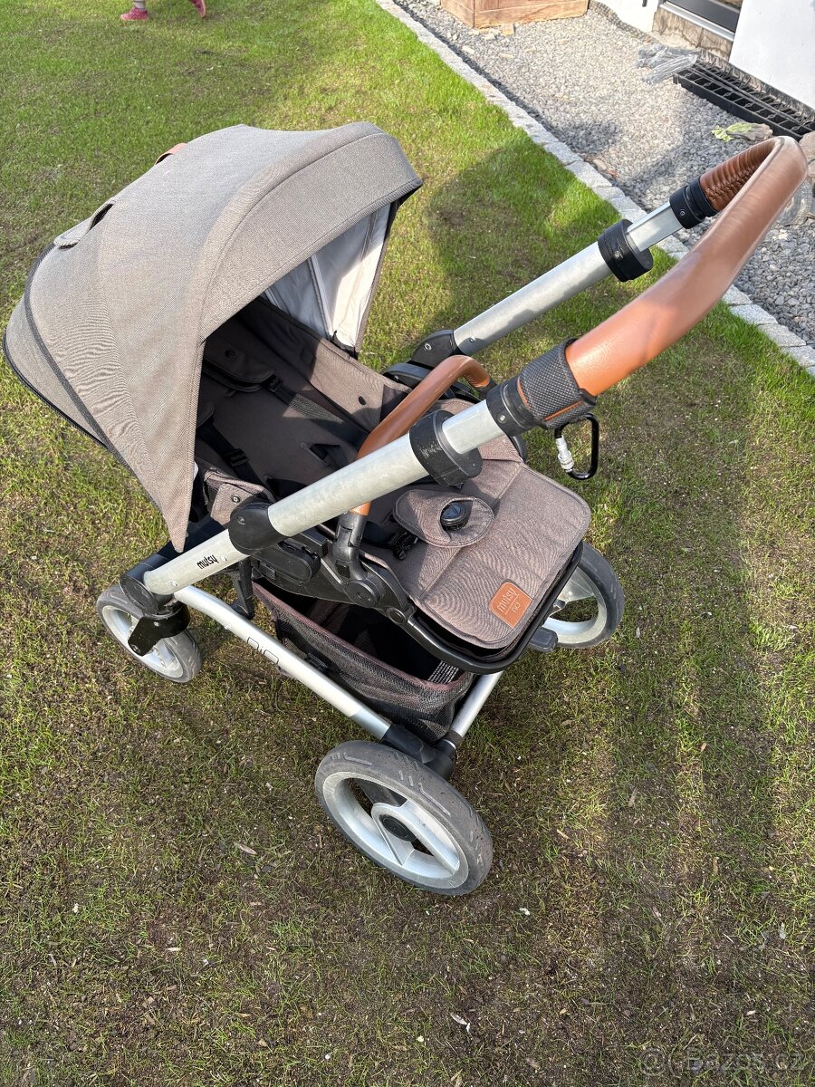 Kočárek Mutsy Nio - 8