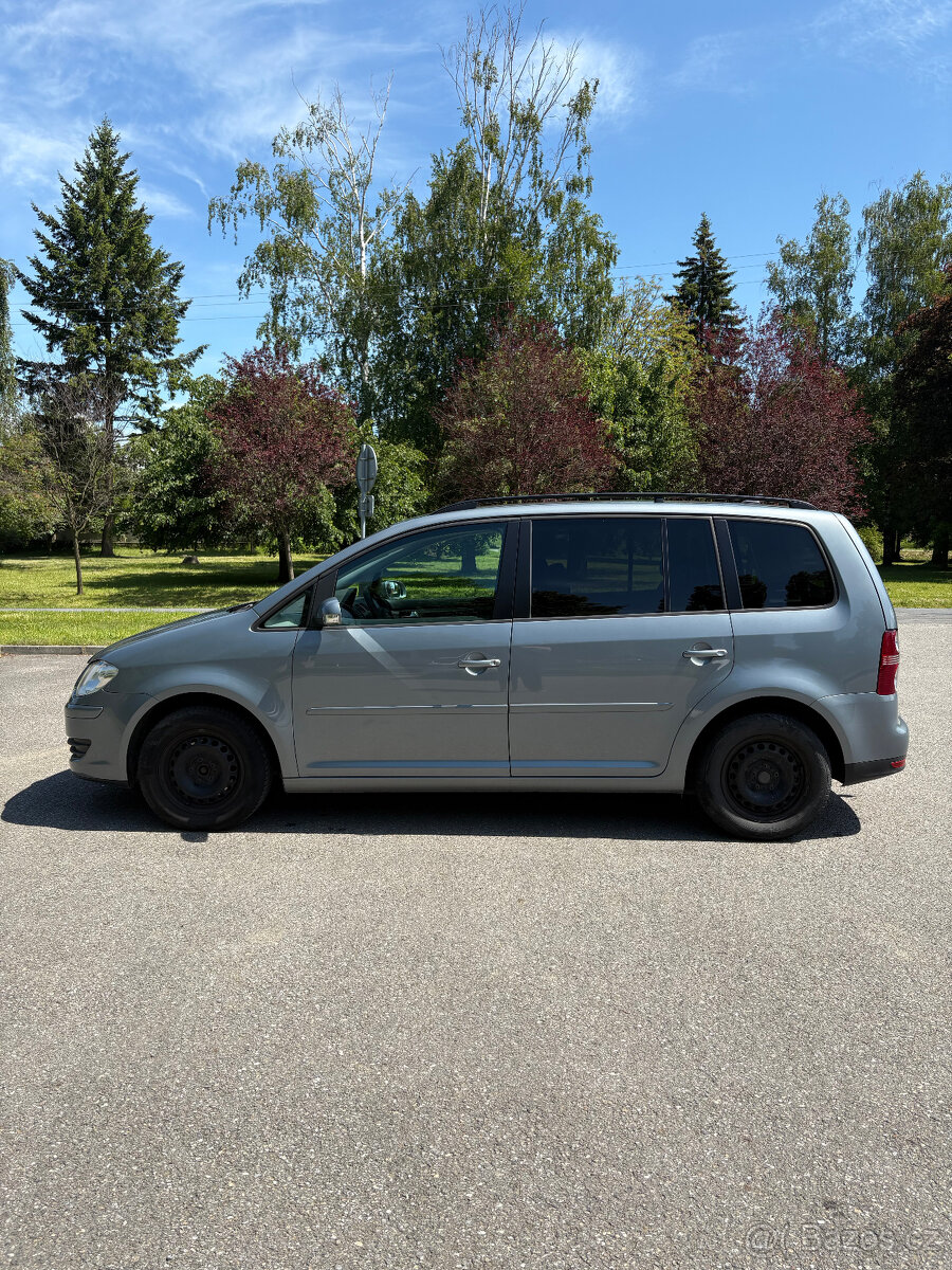 Volkswagen Touran 1,9 TDi - 8