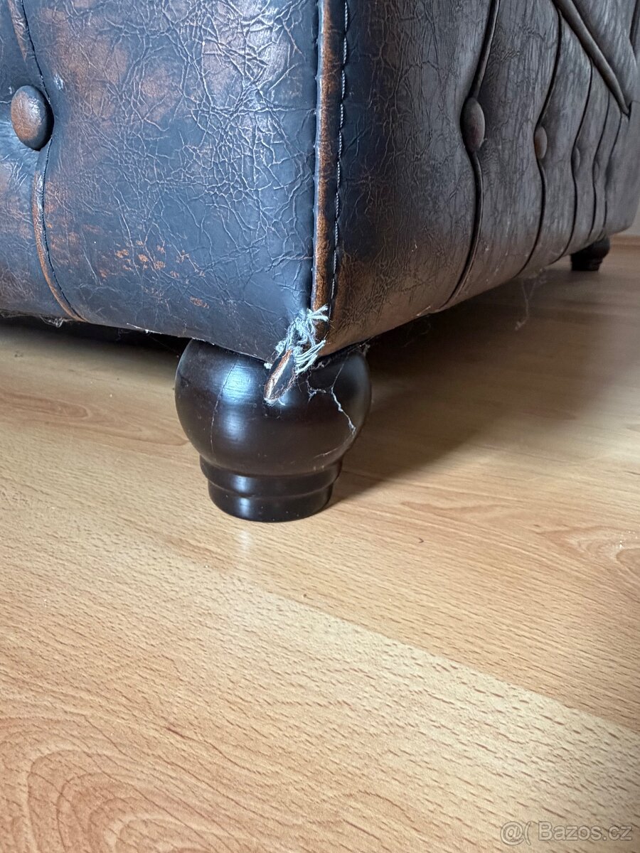 Chesterfield gauč - 8