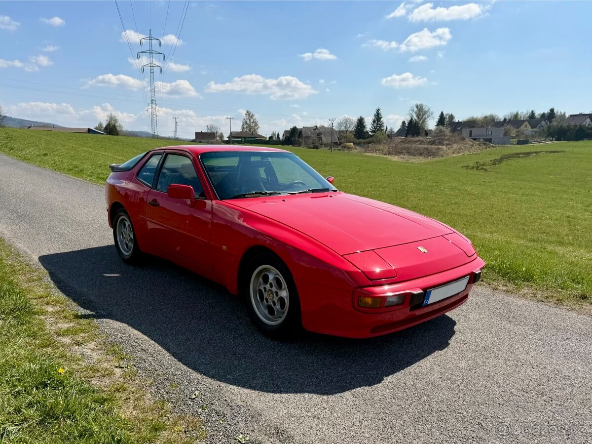 Porsche 944 - 8