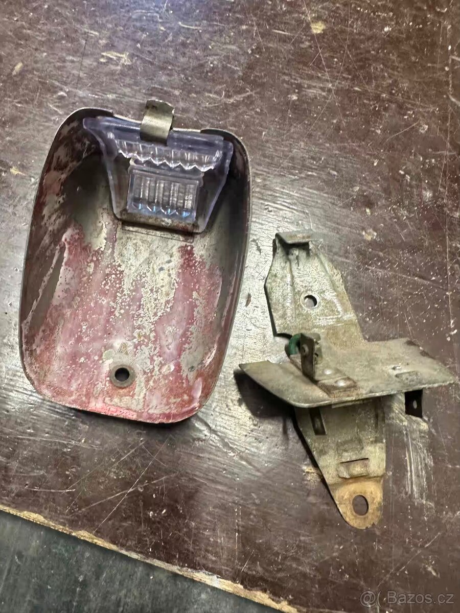 Predám orig. zadní svetlo JAWA 175 250/353 350/354 kývačka - 8