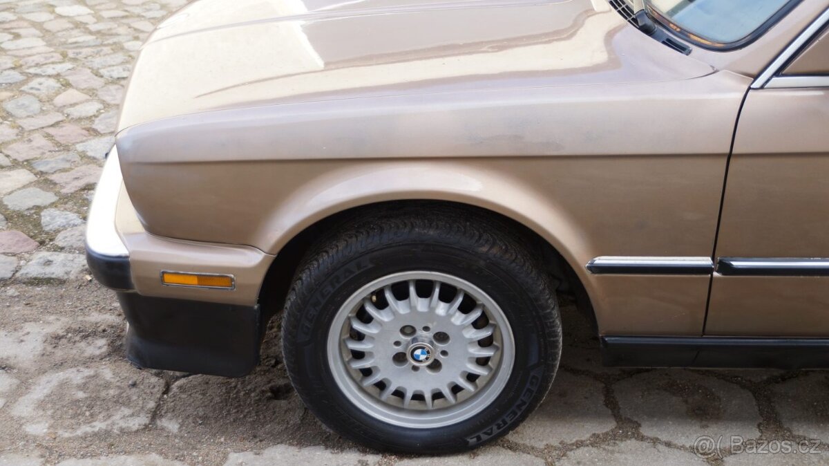 1988 BMW E30 325i - 170 koní / automat - 8
