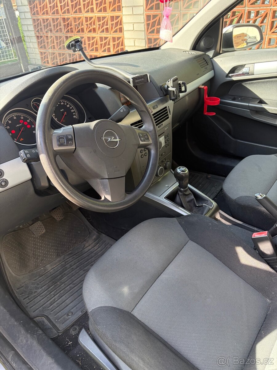 Opel Astra 1.6 16V 2005 - 8