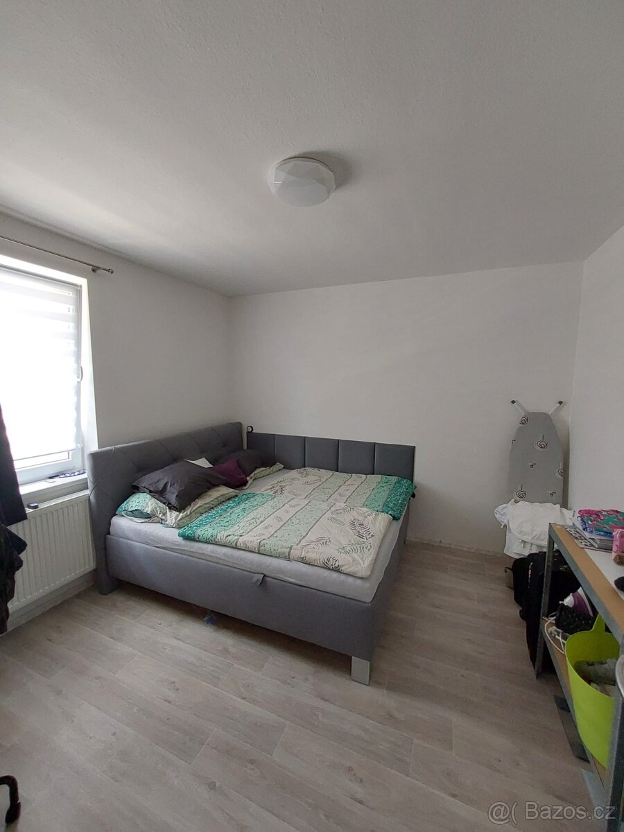 Prostorný byt 4+1 s lodžií- 85m², OV - 8