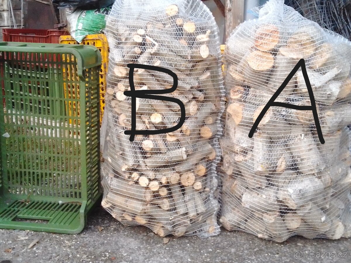 palivové dřevo špalíky pytlované od 80,-Kč za pytel - 8