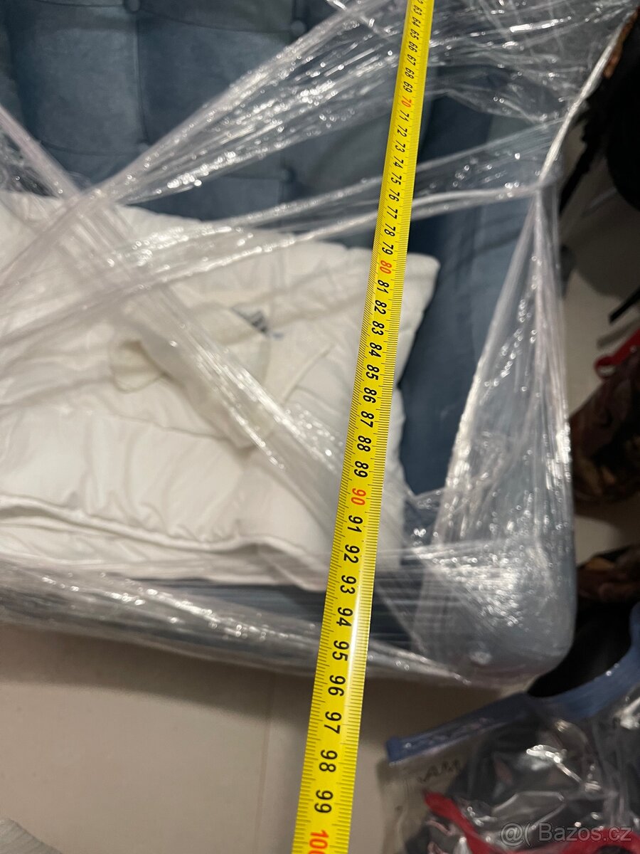 Zánovní modré robustní křeslo - 8