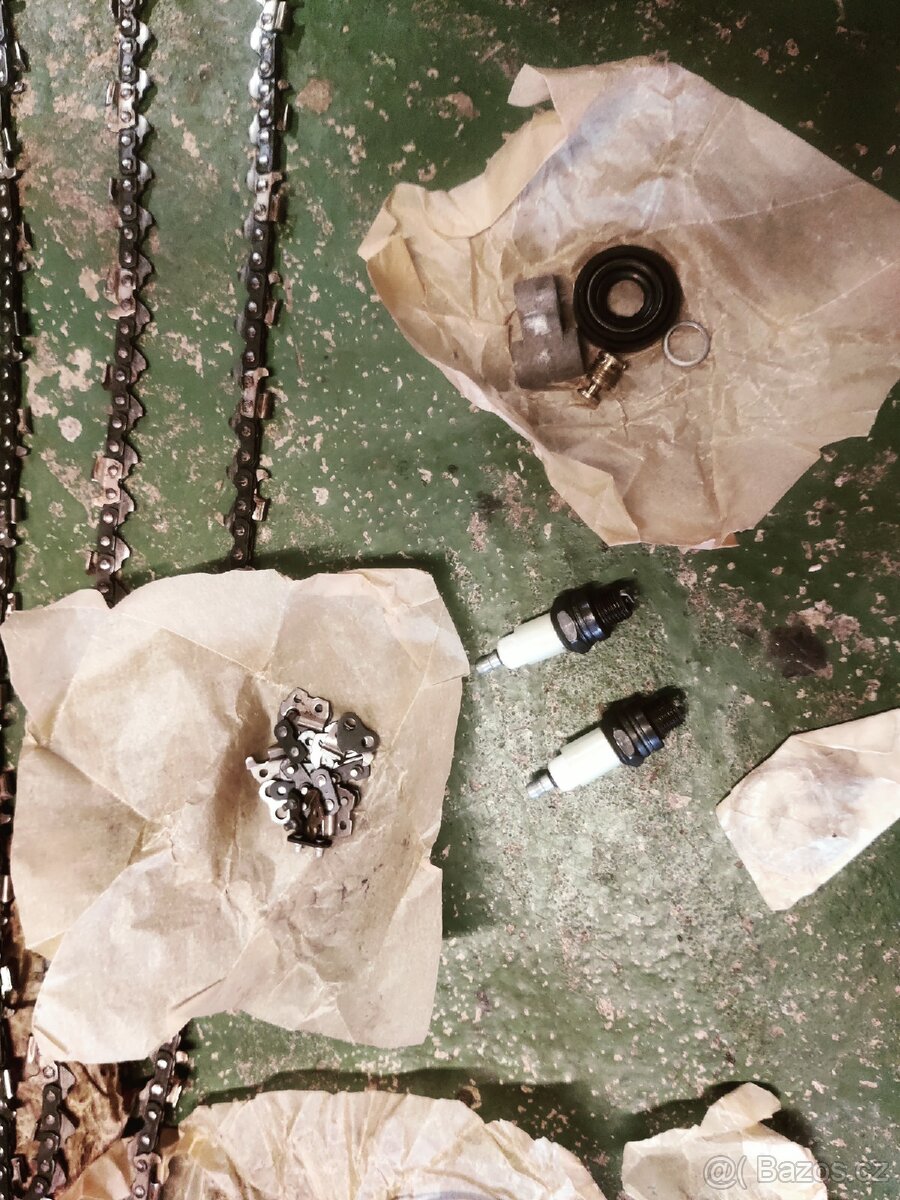 Stará motorová pila - 8