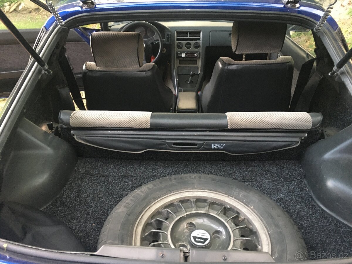 Mazda RX7 FB rv1985 - 8