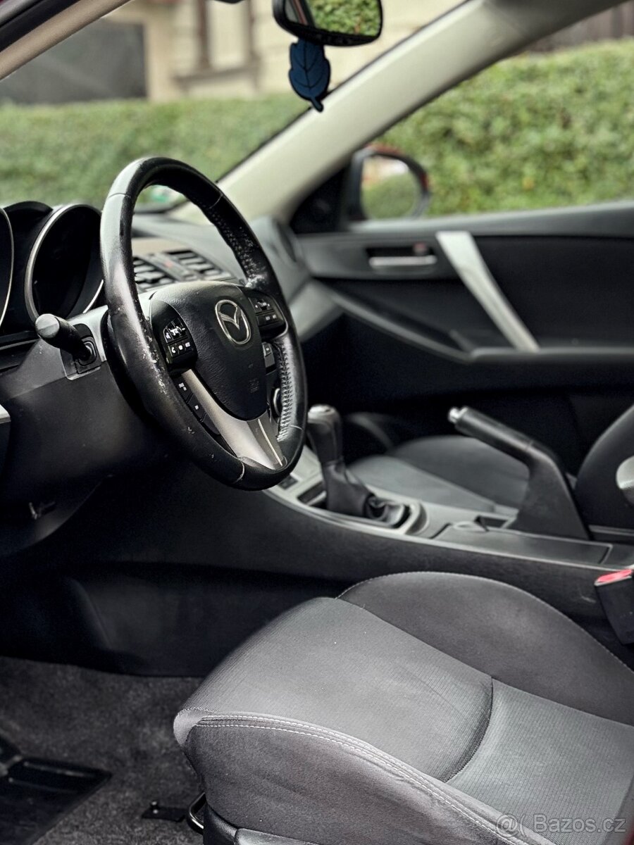 Mazda 3 1.6 MZR 77 kW, r. 2011 - 8