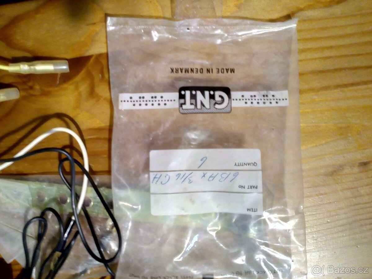 Anténa elektricky vysouvací na auto, dobová nepoužitá - 8