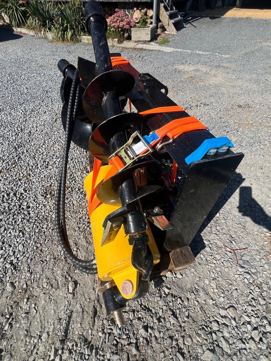 půdní vrták noví na smykovy nakladač - 8