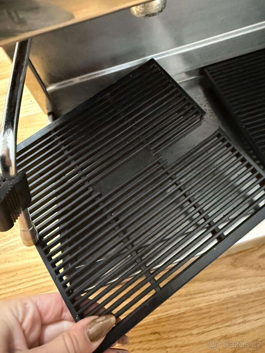 Kávovar Carimali - 8