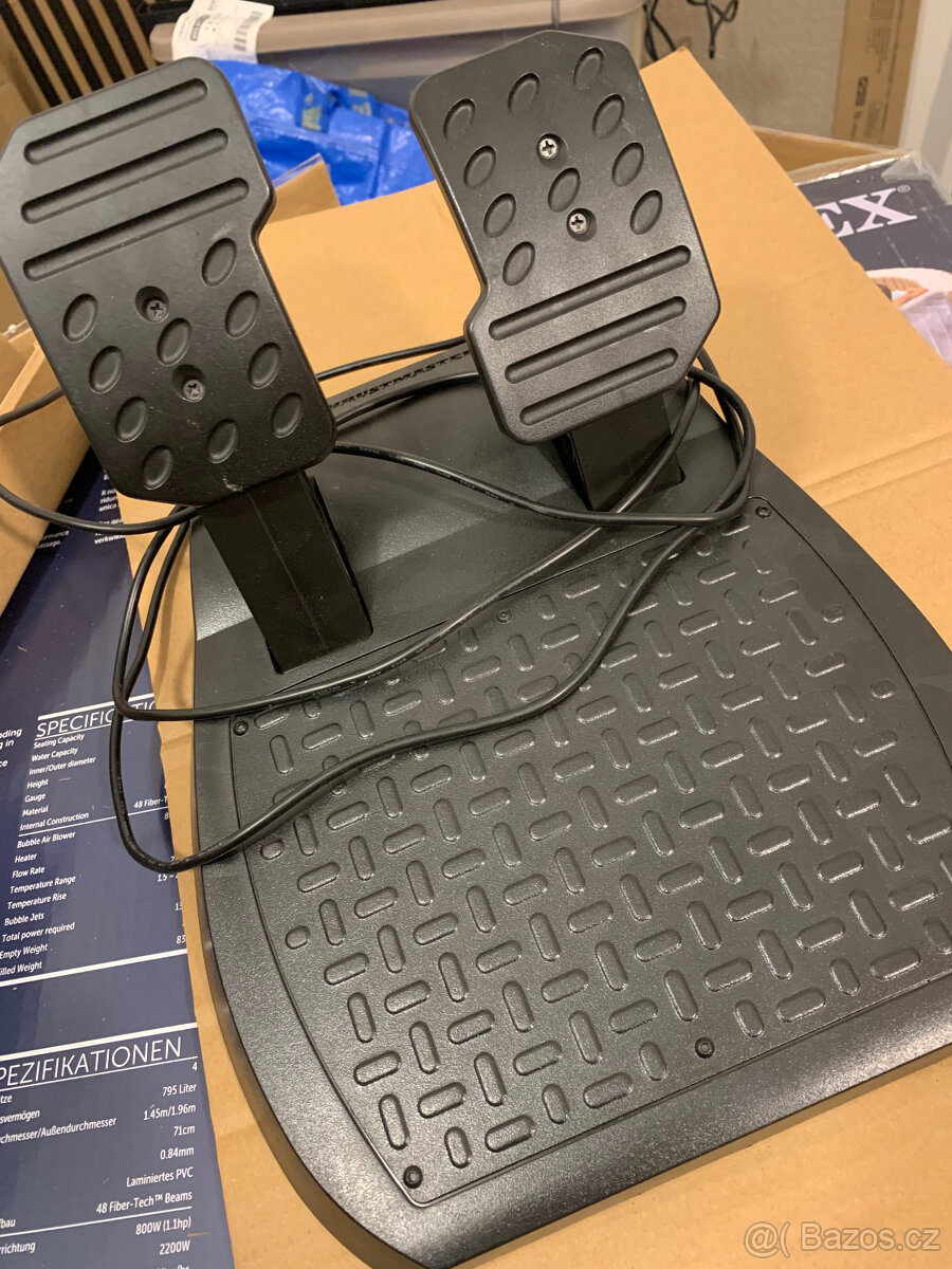 Volant Thrustmaster T150 - 8