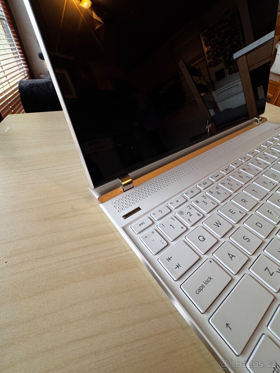 HP Spectre Laptop 13” - 8