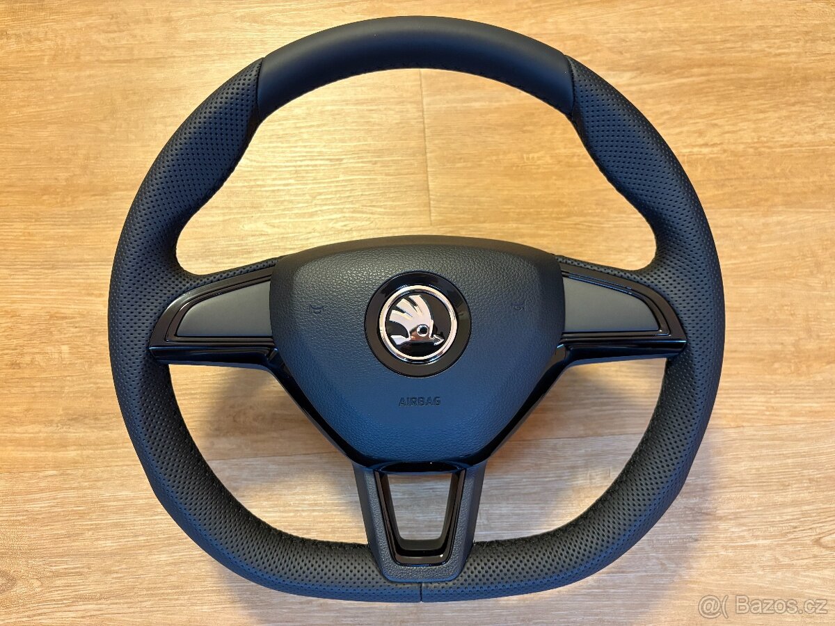 Volant Škoda - zkosený, perfo, tříramenný - ZÁNOVNÍ - 8