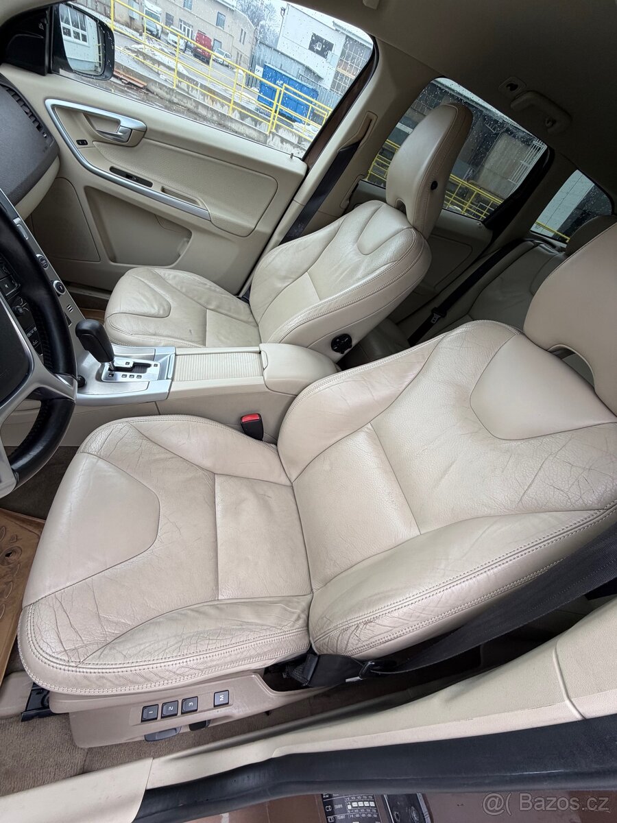 Volvo XC60 D5, 2,4d, 151Kw r.v. 2010 - 8