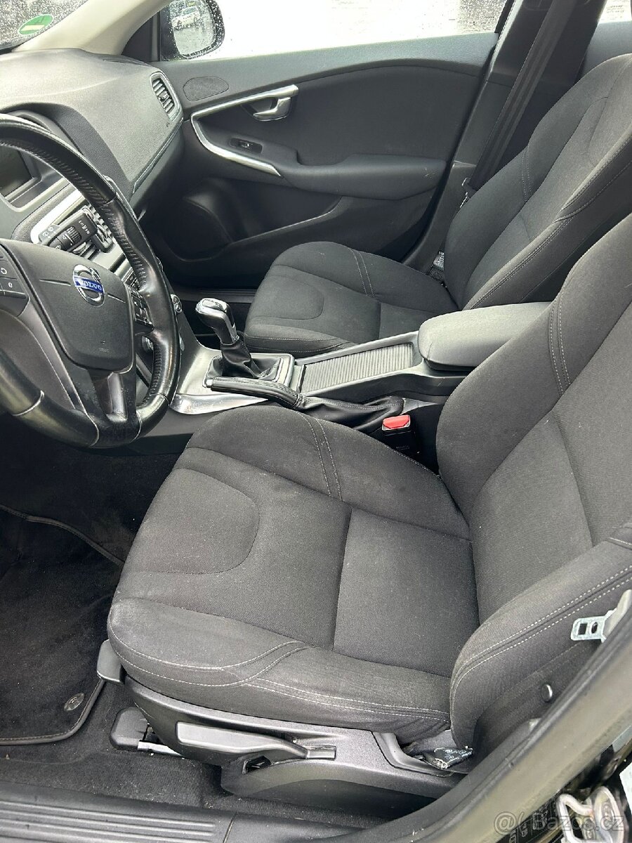 Volvo V40 1.6D D4 85kW - 8