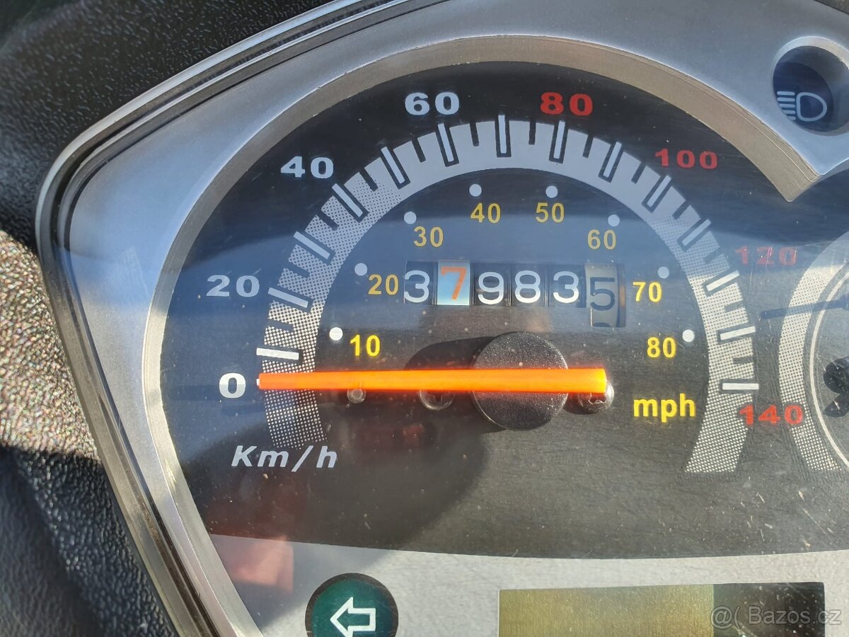 Kymco Agility 150 - 8